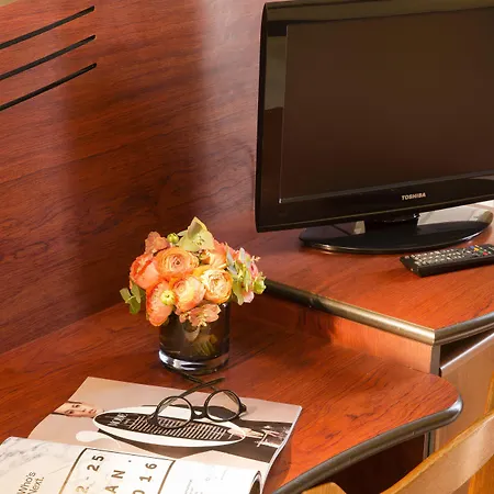 Hotel Londres Saint Honore 3*