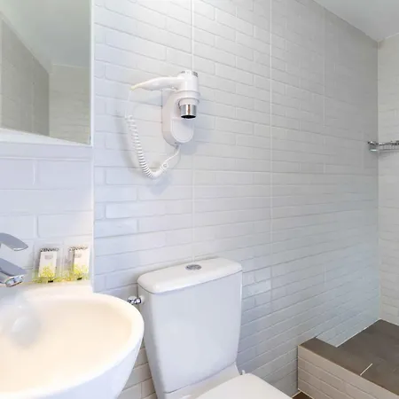 Hotel Londres Saint Honore Paris