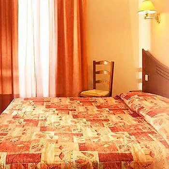 Hotel Londres Saint Honore 3*