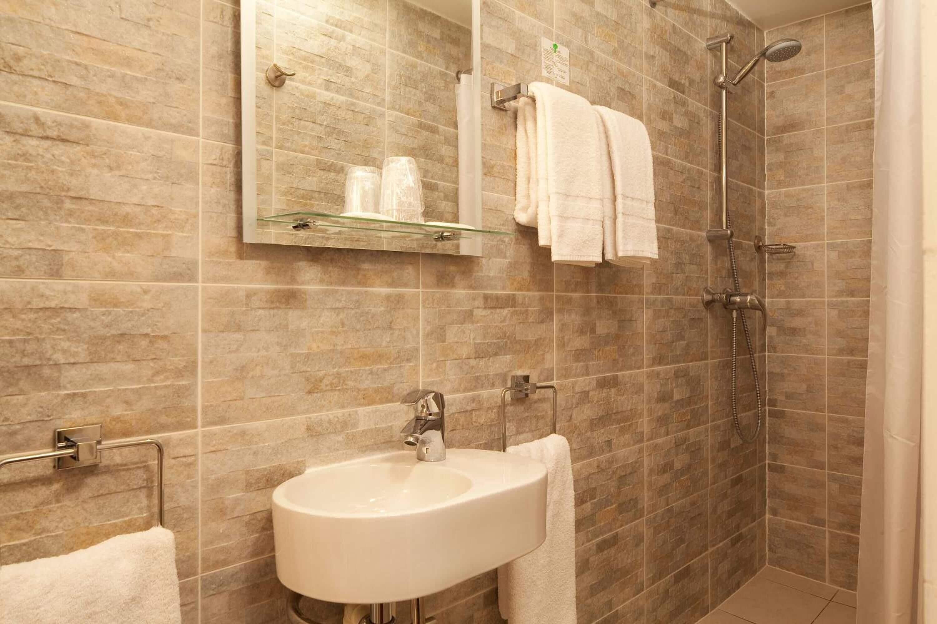 Londres Saint Honore Hotel 3*