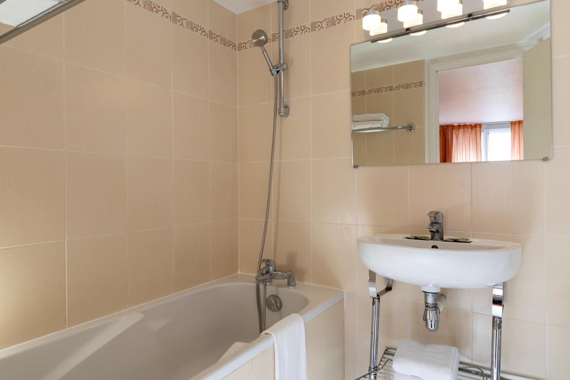 Londres Saint Honoré Hotel Parigi