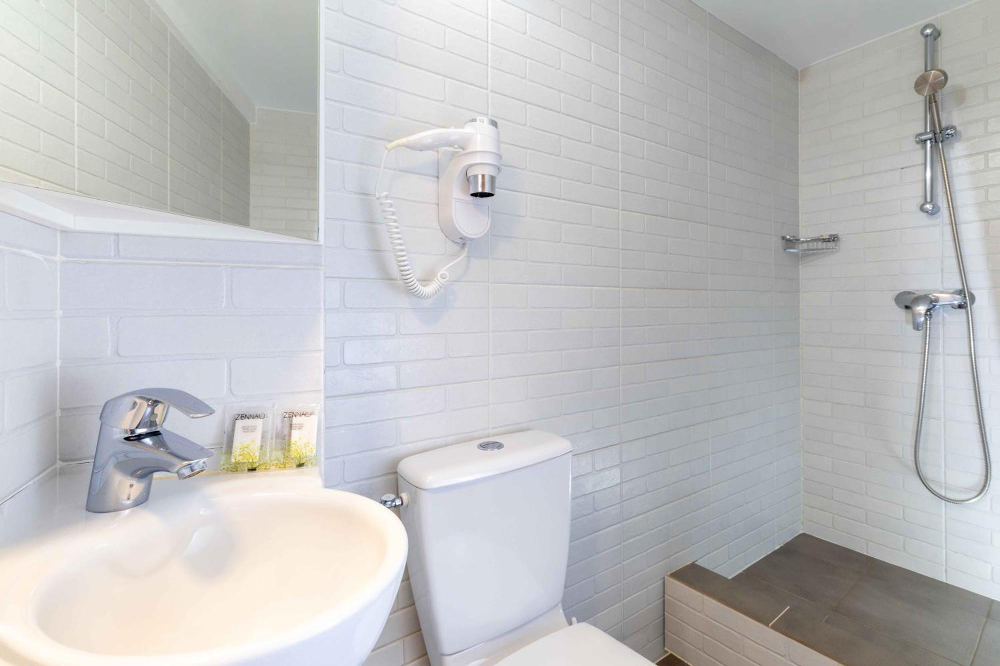 Hotel Londres Saint Honore Paris